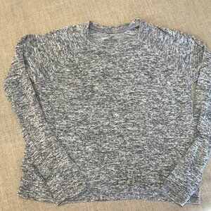 GRAY Hollister Long Sleeved Top - Size Small